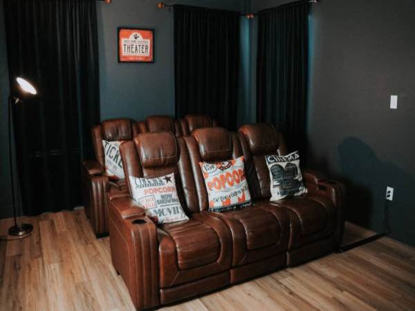 Spacious 5-Bedroom Orlando Home with Private Pool & Resort Amenities